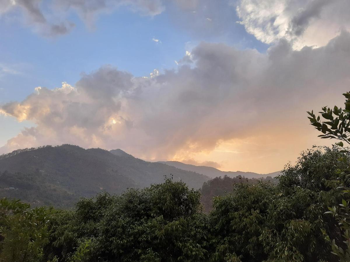 Mukteshwar Grand Retreat 穆克缇斯瓦 外观 照片